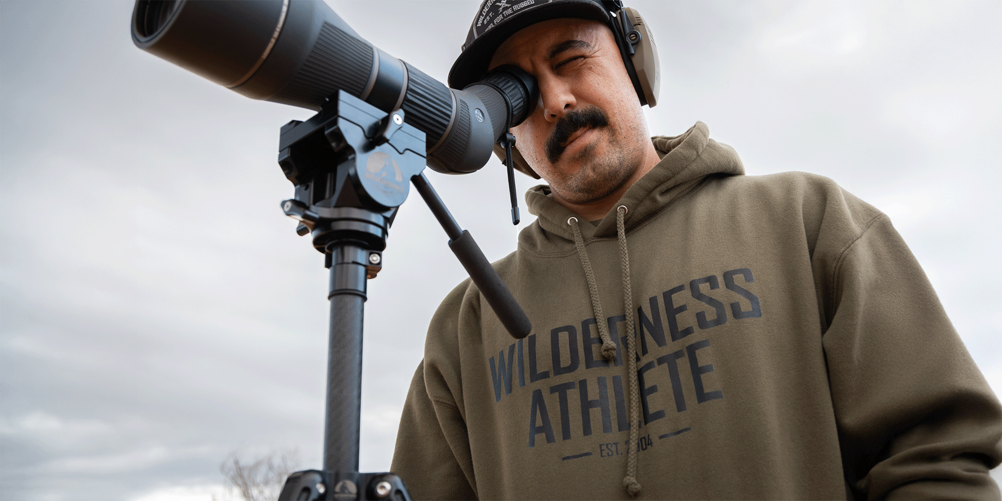 Hoodies & Sweatshirts